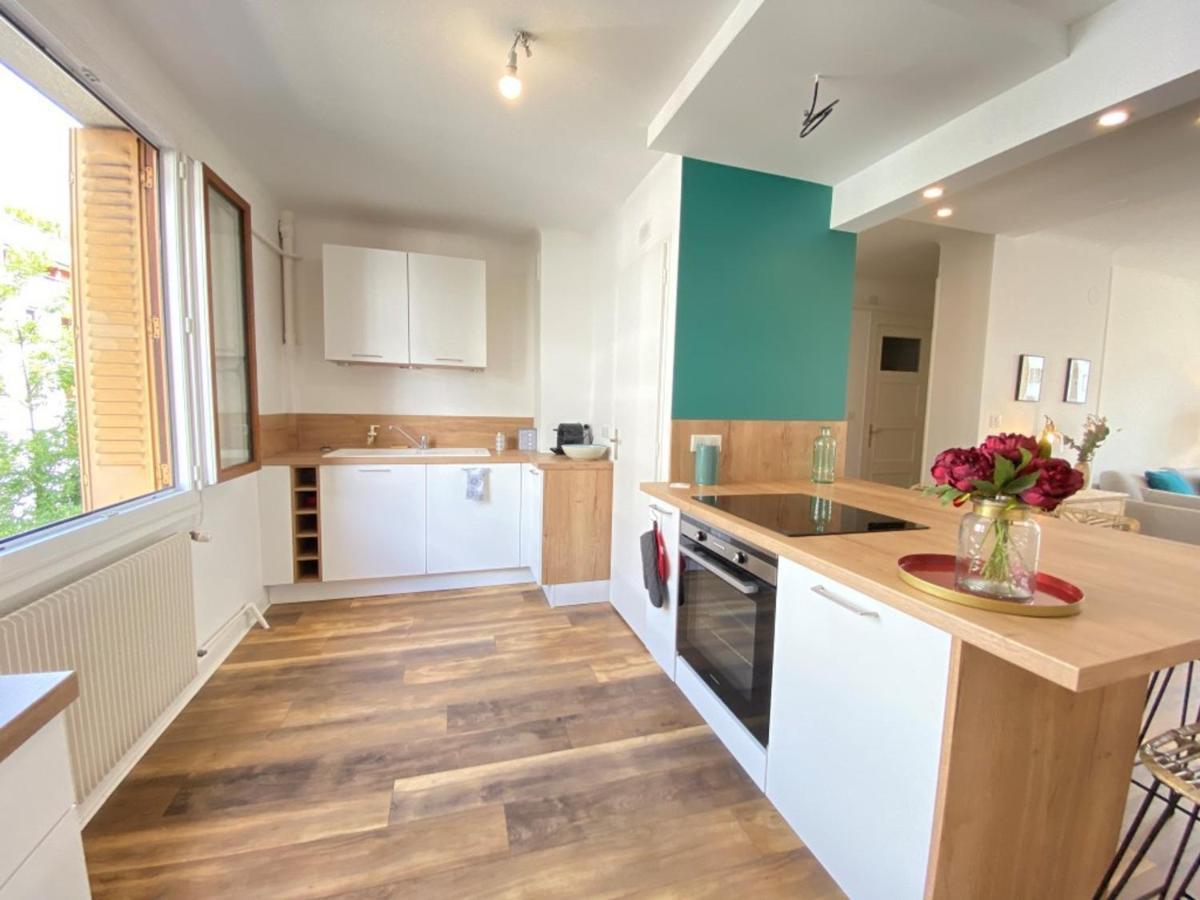 T3 Renove En Centre-ville D'annecy Avec Balcon, Ascenseur Et Parking Prive - Fr-1-432-83 * Annecy