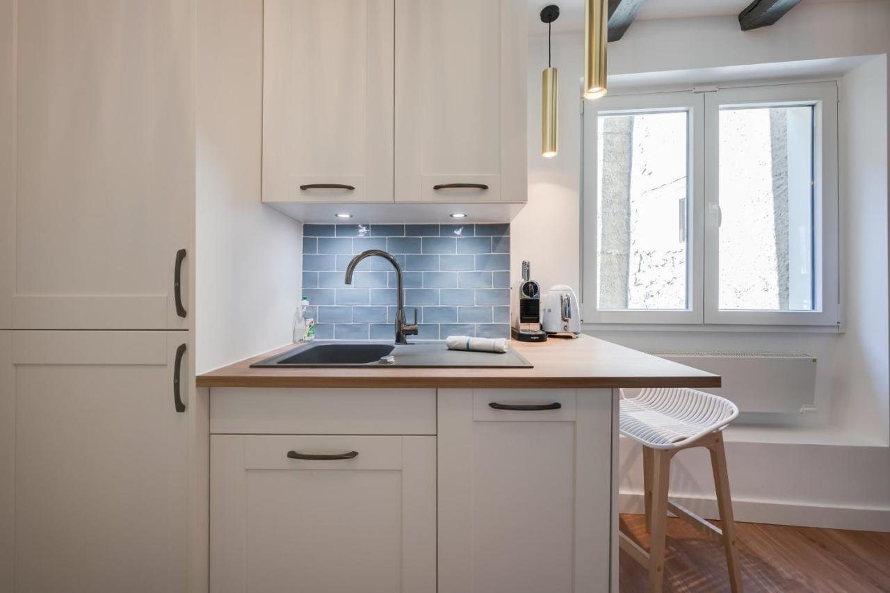 L'escale Bleue - For 2 To 4 People In The Heart Of