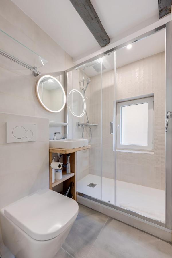 L'escale Bleue - For 2 To 4 People In The Heart Of *