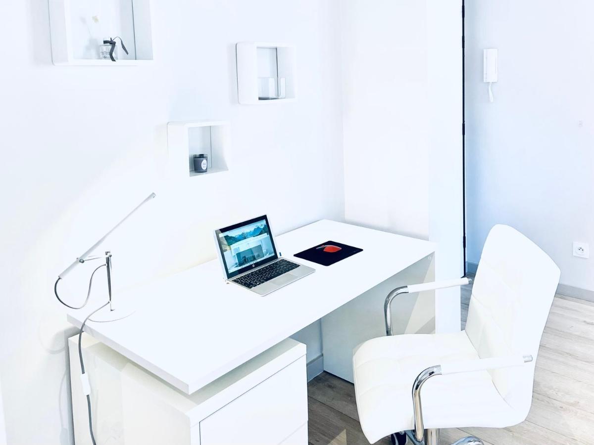 Apartment Le White Cosy A 5 Minutes Du Avec Parking Privatif Gratuit
