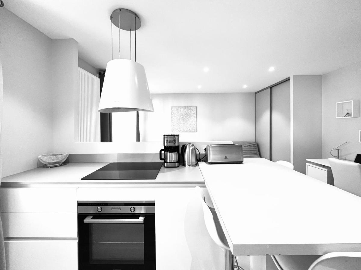 Apartment Le White Cosy A 5 Minutes Du Avec Parking Privatif Gratuit *