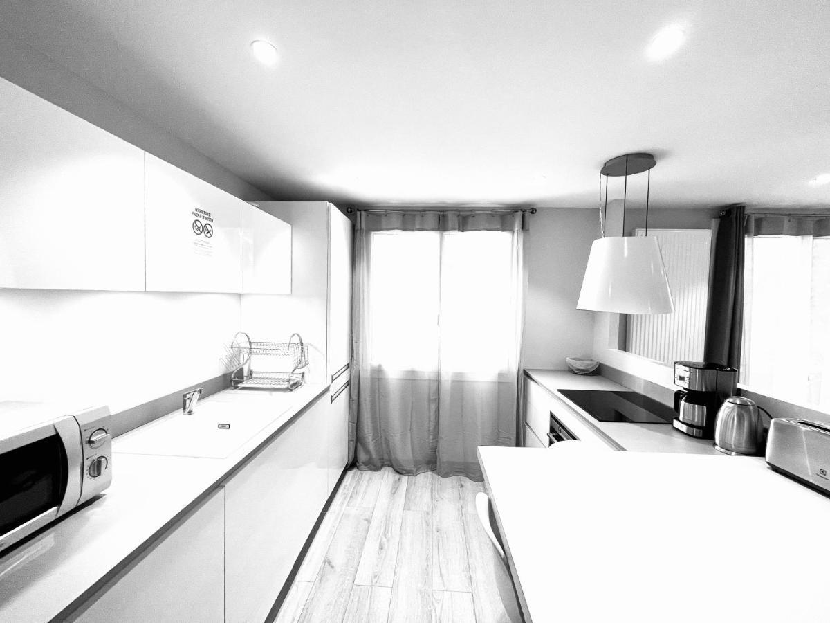 Le White Cosy A 5 Minutes Du Avec Parking Privatif Gratuit Apartment