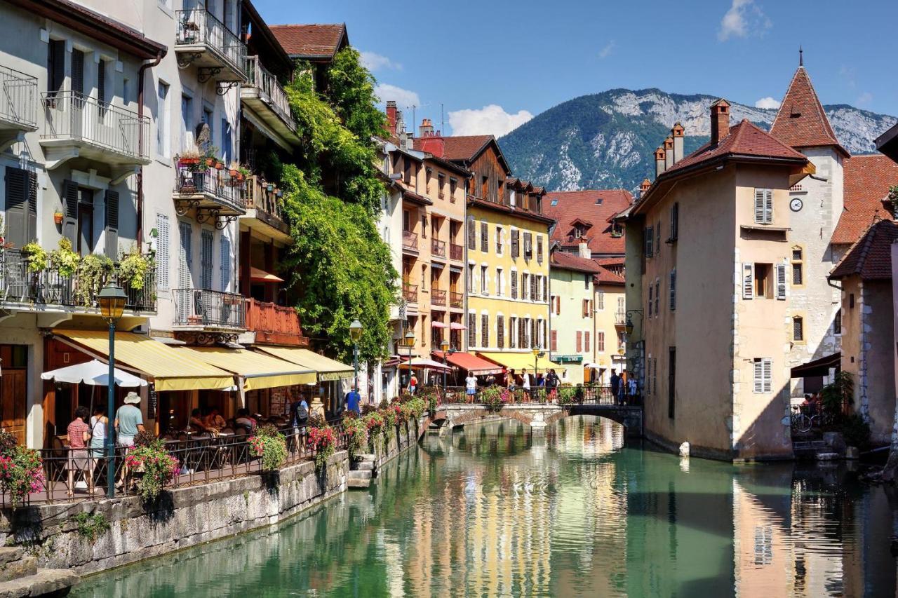 Historical Center - 165 Square Meter - 3 Bedrooms & 3 Bathrooms * Annecy