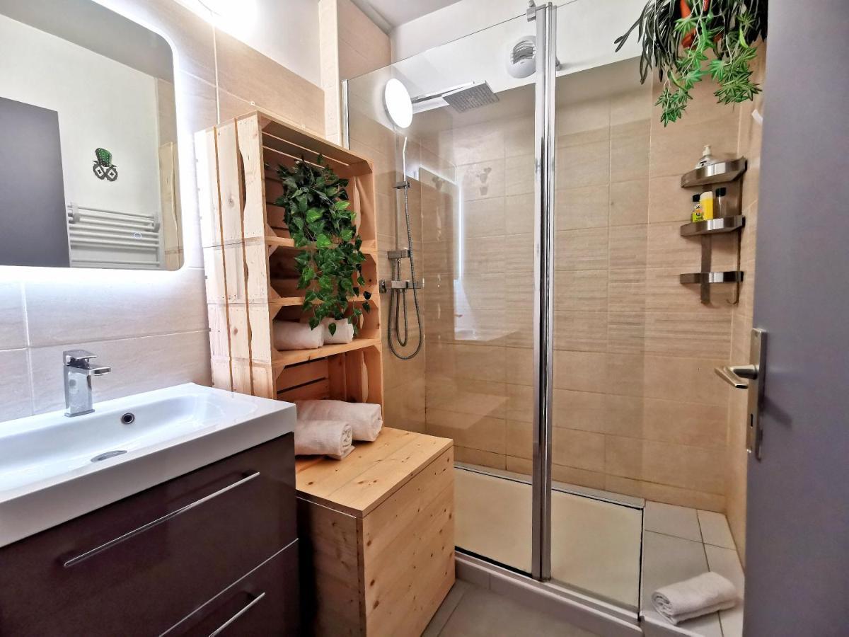 Appartement Le Duplex - Hyper Centre - Gare - Wifi - Netflix - + *