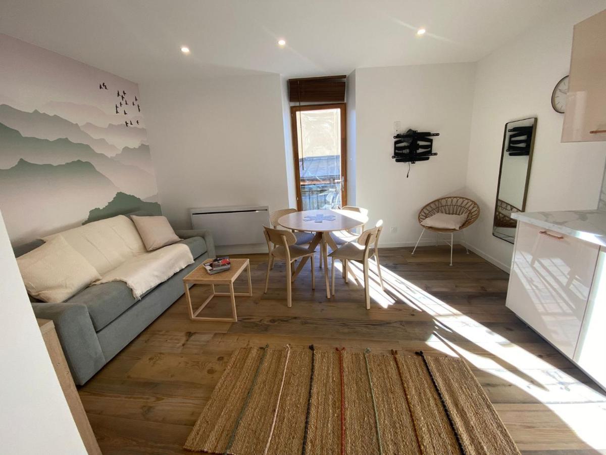 Reve Blanc 2 Etoiles A Centre Et Apartment Annecy
