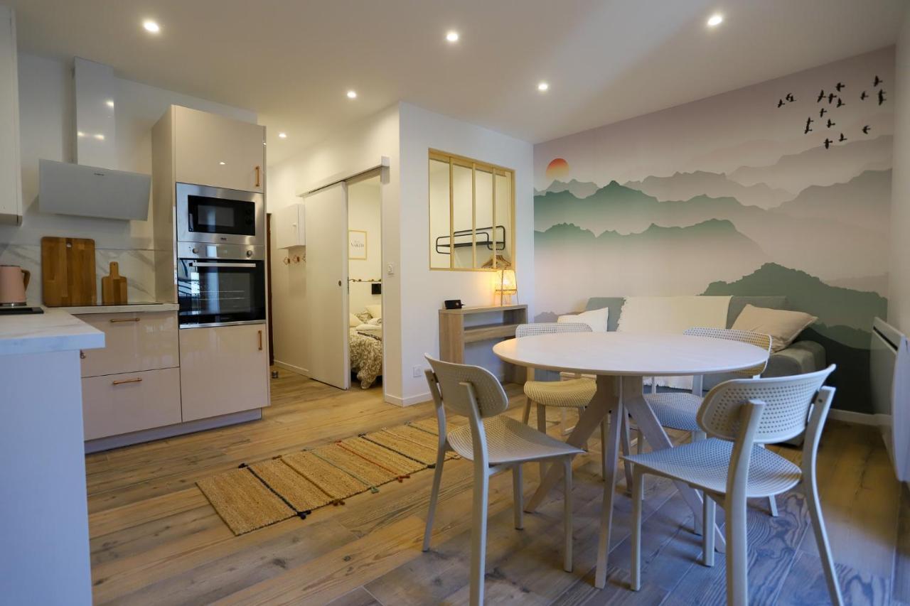 Reve Blanc 2 Etoiles A Centre Et Appartement