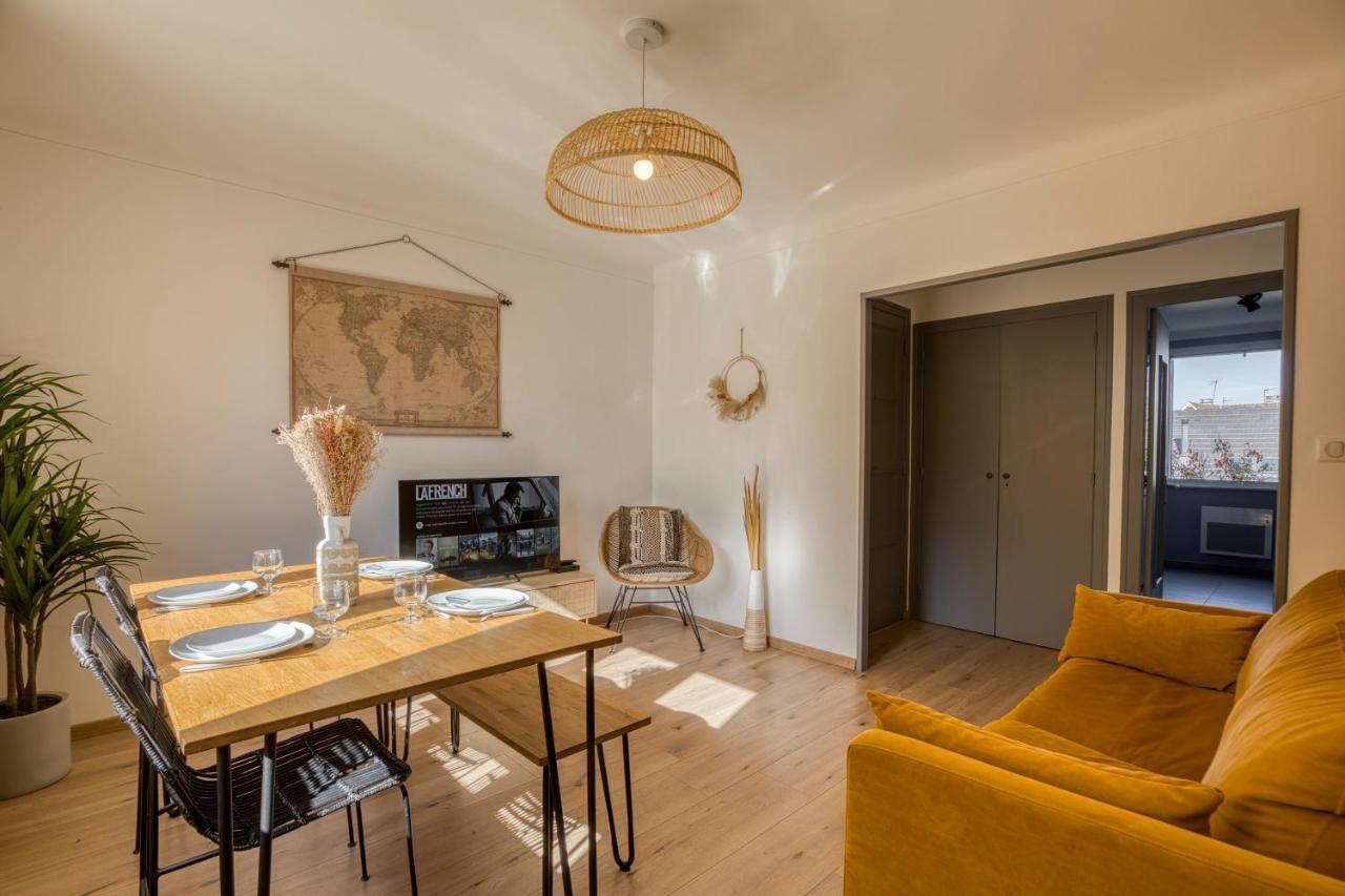 Le Boheme - Mycosyapart, Netflix Apartment