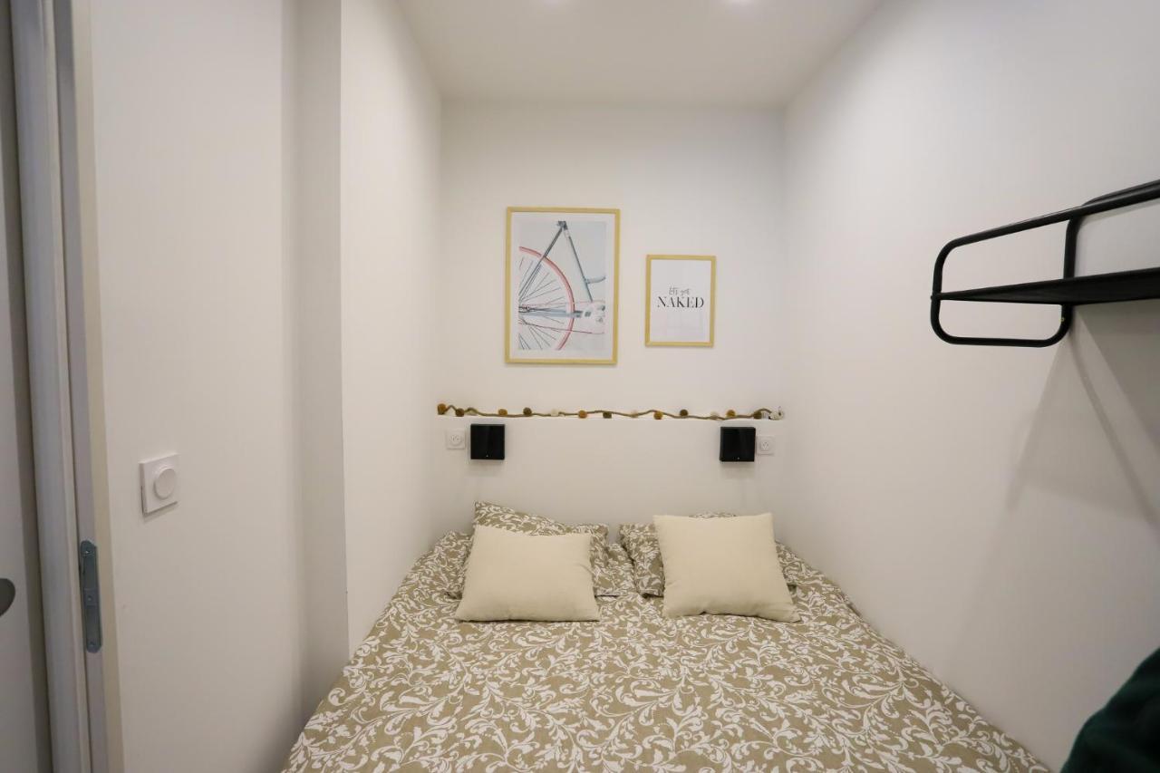 Reve Blanc 2 Etoiles A Centre Et *