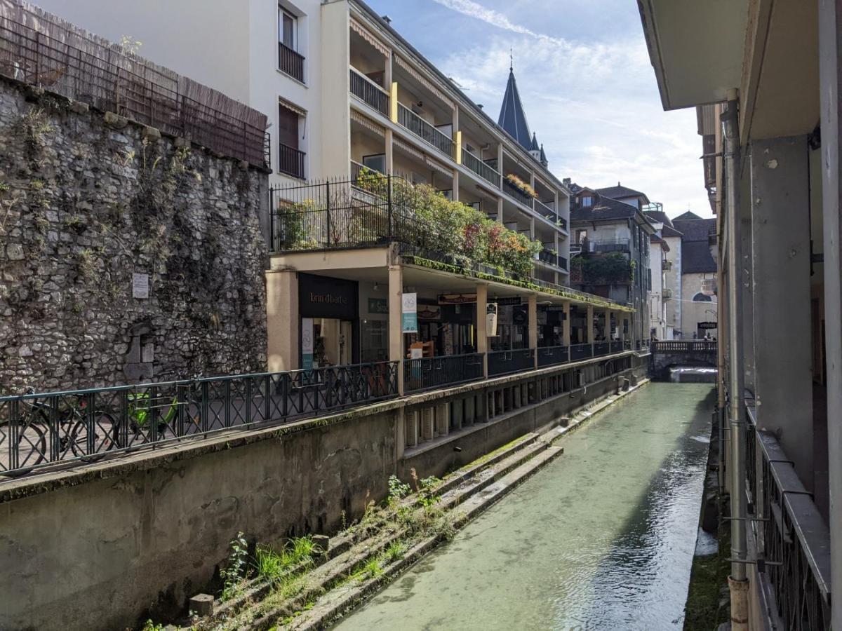 Reve Blanc 2 Etoiles A Centre Et Appartement Annecy