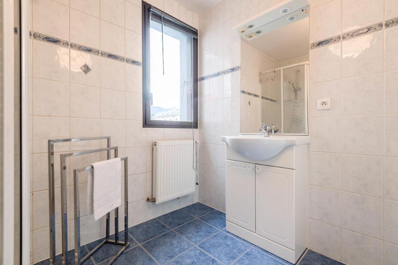 Pleasant Three Minutes From The Center Of Apartment