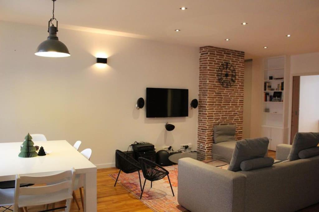 Apartment Le Jane : Centre Ville, Garage, Balcon Annecy