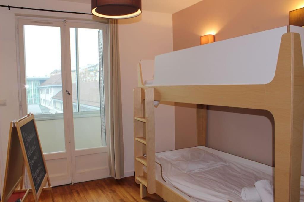 Le Jane : Centre Ville, Garage, Balcon Annecy