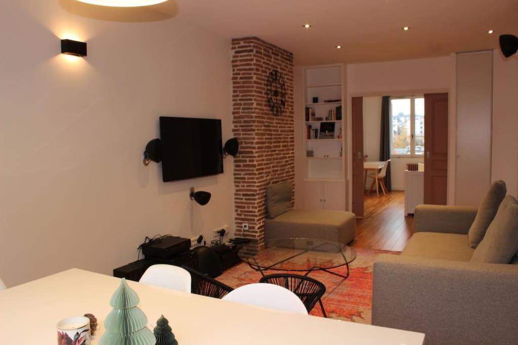 Le Jane : Centre Ville, Garage, Balcon Apartment *