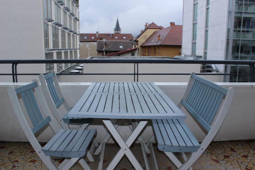 Apartment Le Jane : Centre Ville, Garage, Balcon Annecy