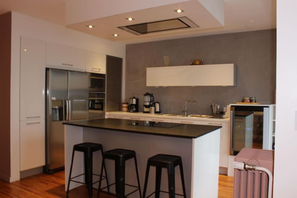 Le Jane : Centre Ville, Garage, Balcon *