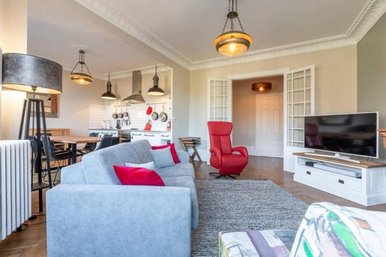 The Red Heart Of - Beautiful For 4 People Annecy