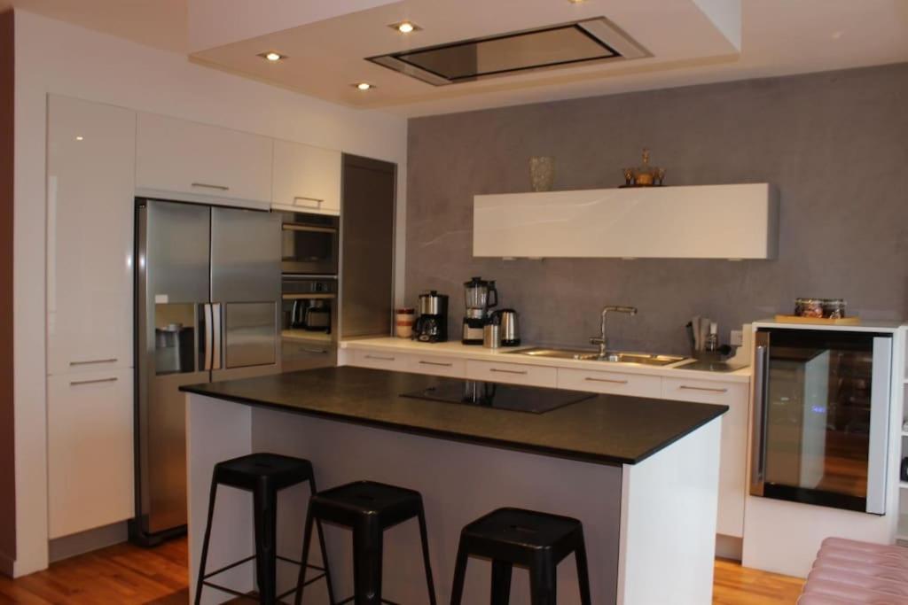 Le Jane : Centre Ville, Garage, Balcon