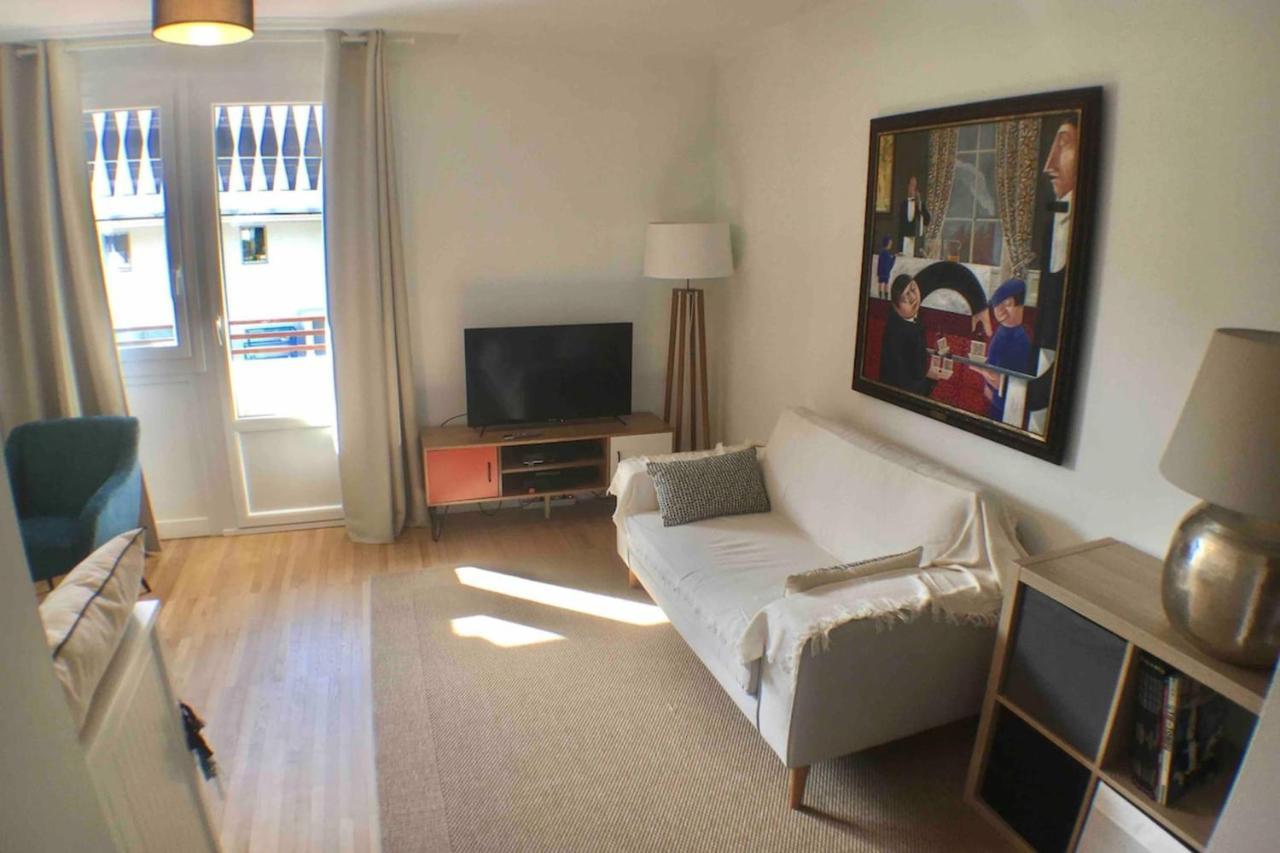 Apartment Center 2 Steps From The Cozy And Renovated!