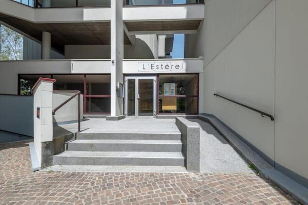 Apartment Joli Avec Balcon Proximite Annecy