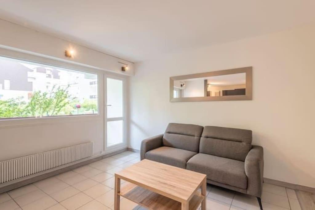 Joli Avec Balcon Proximite Apartment