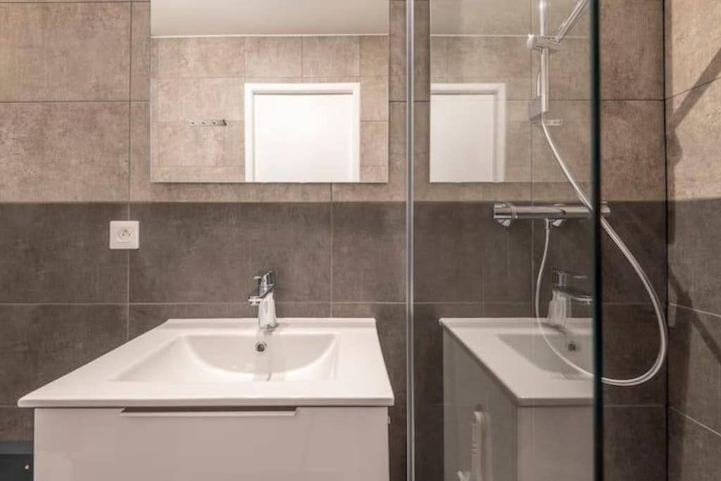 Apartment Joli Avec Balcon Proximite Annecy