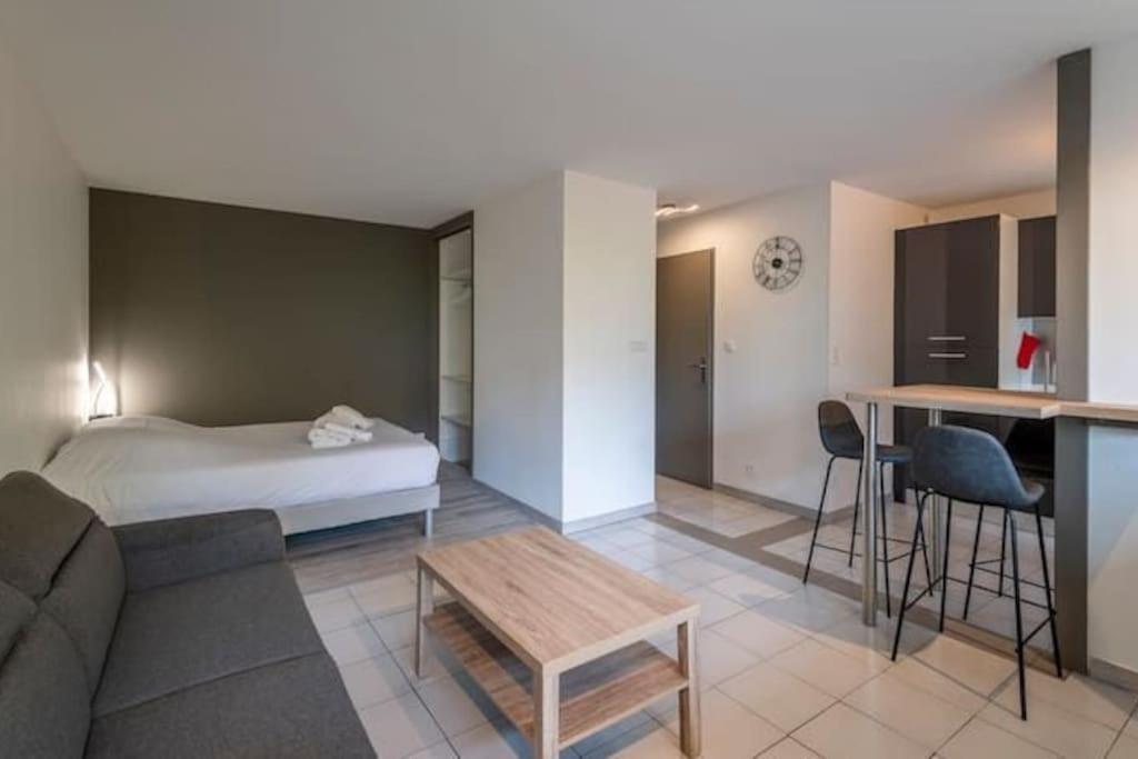 Joli Avec Balcon Proximite Apartment *