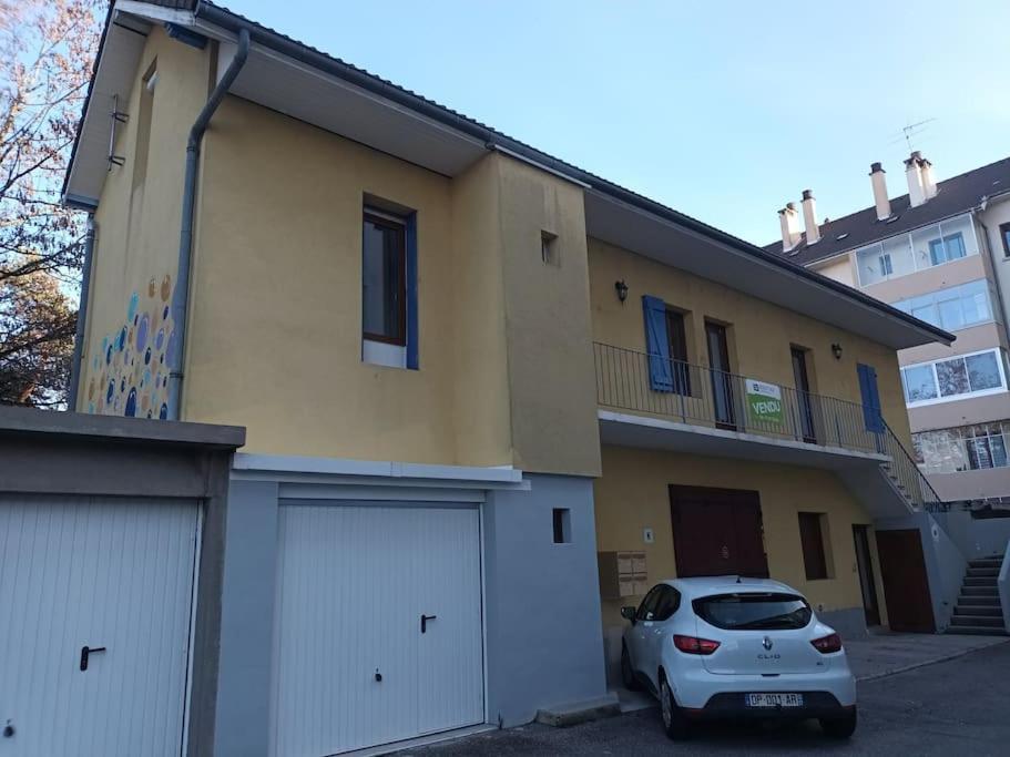 Duplex Avec Garage Centre Et *