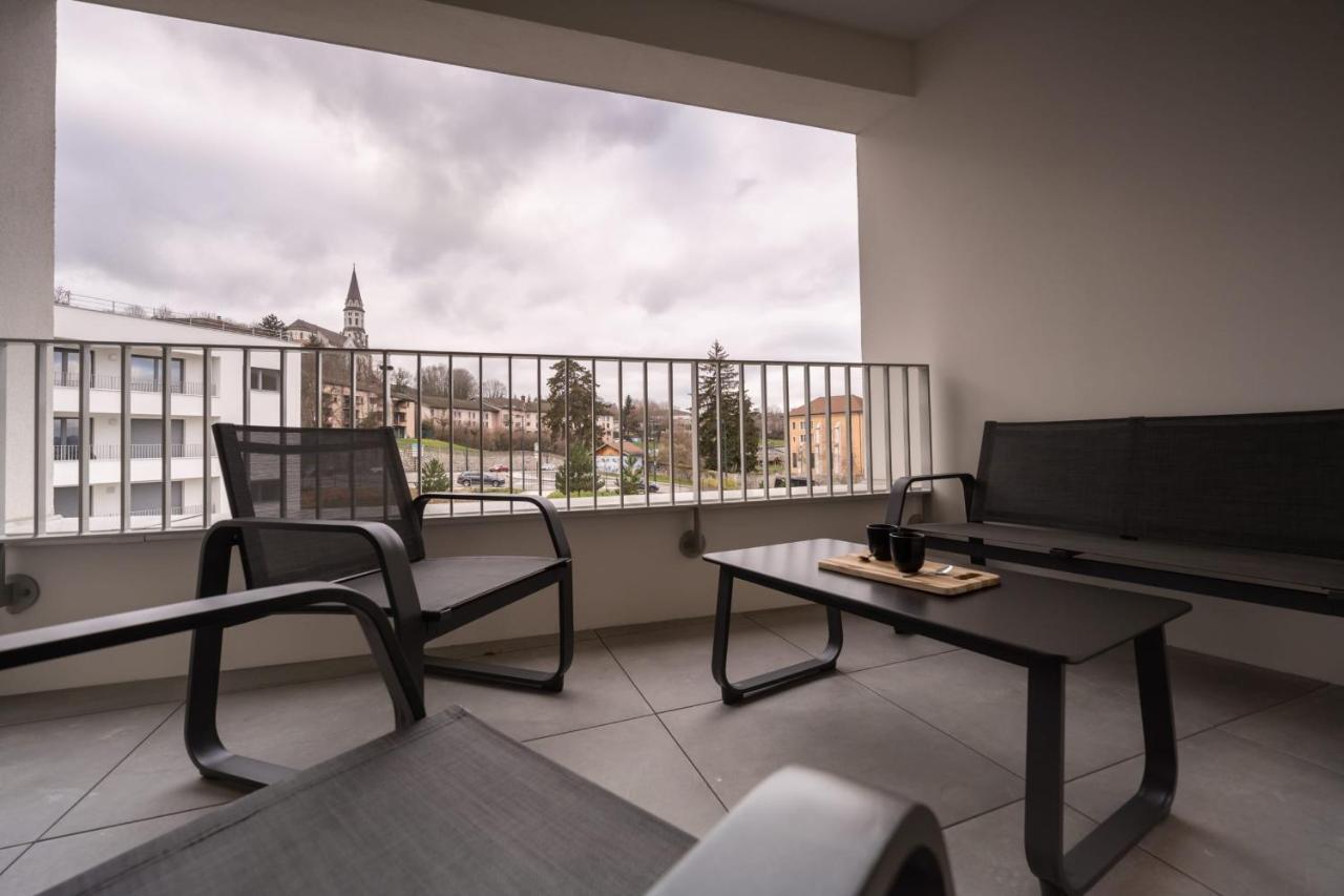 Le 305 - T3 With Garage And Beautiful Terrace Ferienhaus Annecy