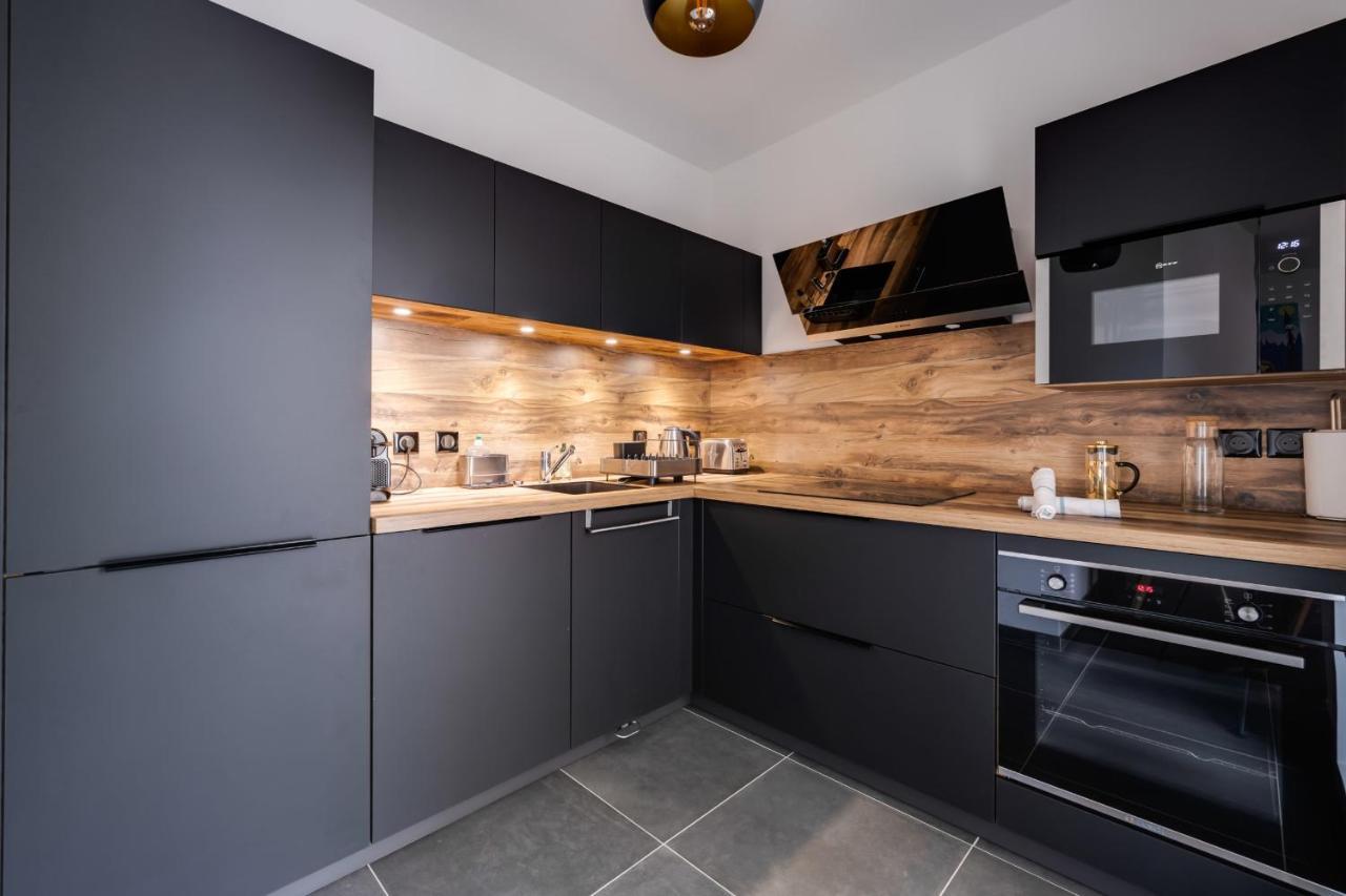 Le 305 - T3 With Garage And Beautiful Terrace * Annecy