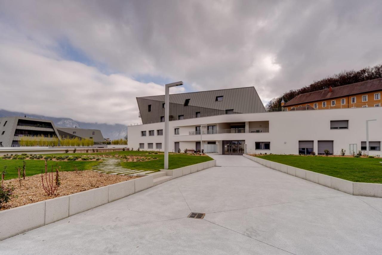 Le 305 - T3 With Garage And Beautiful Terrace * Annecy