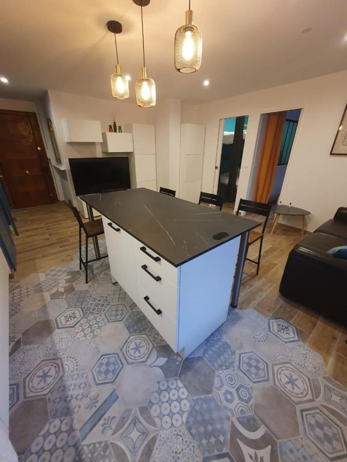 Appartement Le Thiou - Pour 4 Personnes Proche Du Centre *