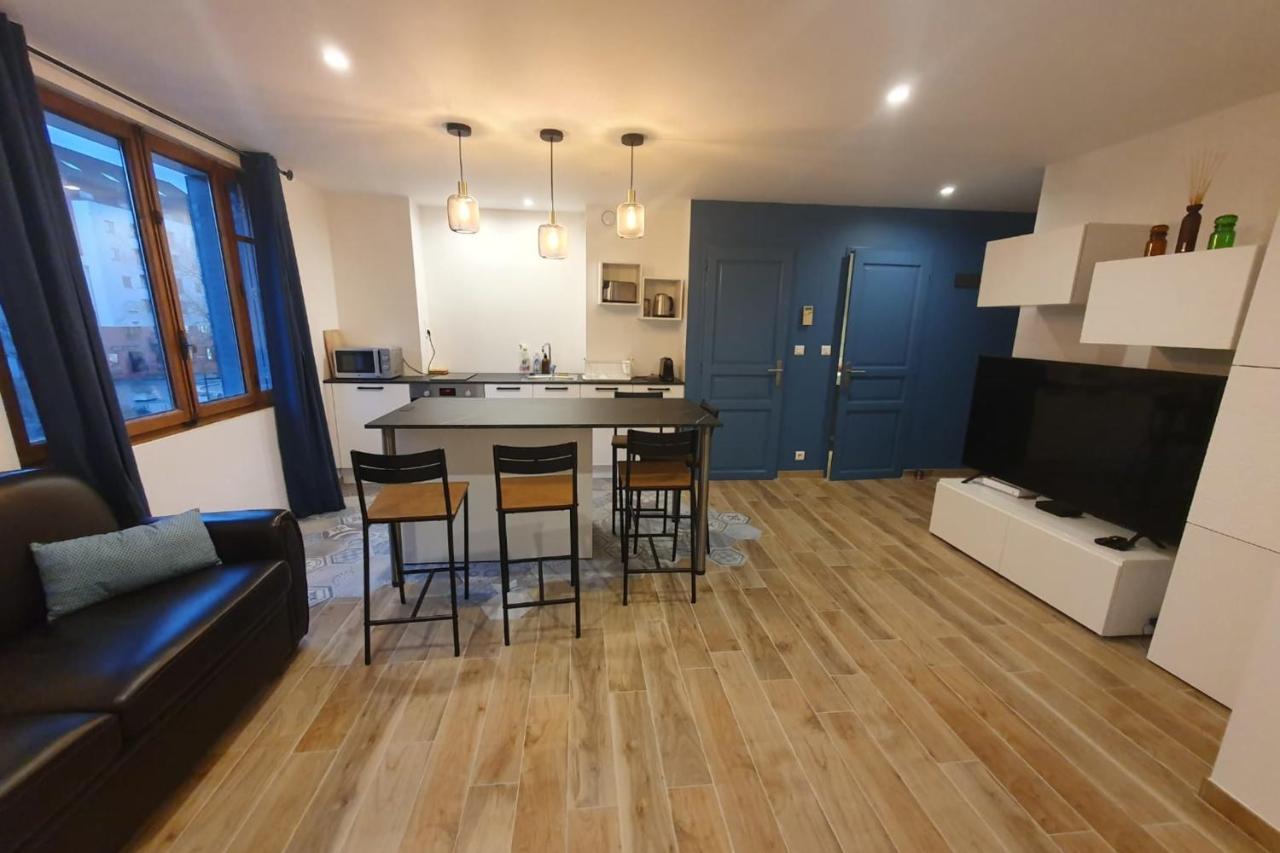 Appartement Le Thiou - Pour 4 Personnes Proche Du Centre