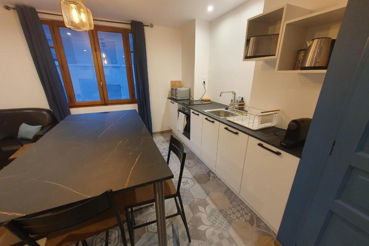 Appartement Le Thiou - Pour 4 Personnes Proche Du Centre Annecy