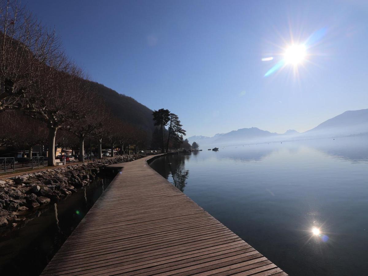 - 2 Pieces Renove, Proche Et Centre-ville, Avec Parking - Fr-1-432-76 * Annecy