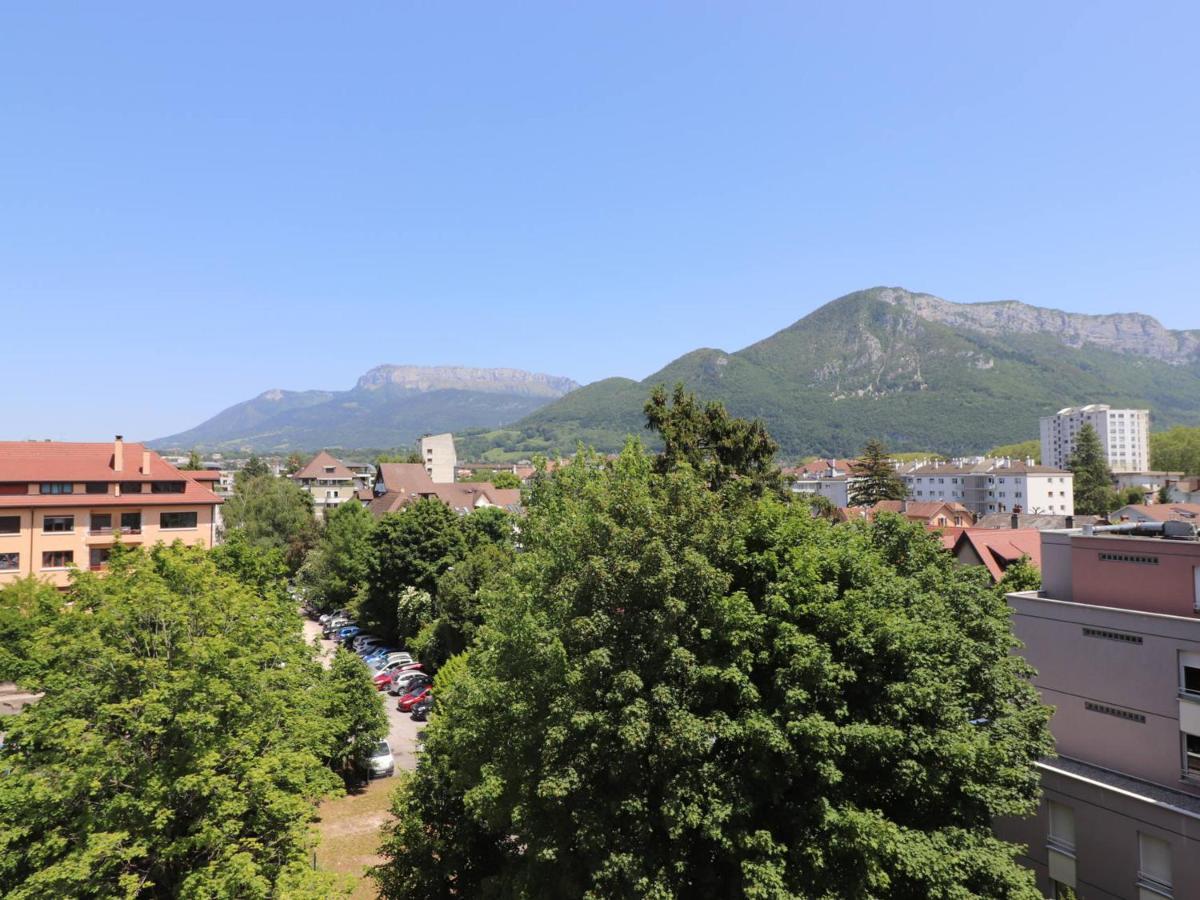 - 2 Pieces Renove, Proche Et Centre-ville, Avec Parking - Fr-1-432-76 *
