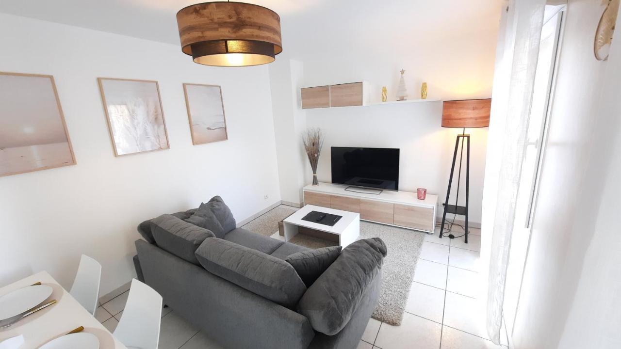 Joli T2 De 50 M2 En Centre Avec Garage *