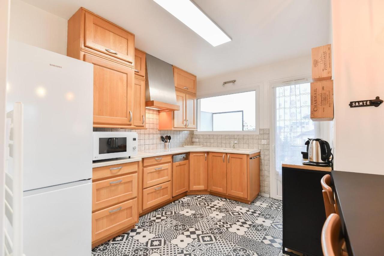 Apartment With Balcony Very Close To The Center *