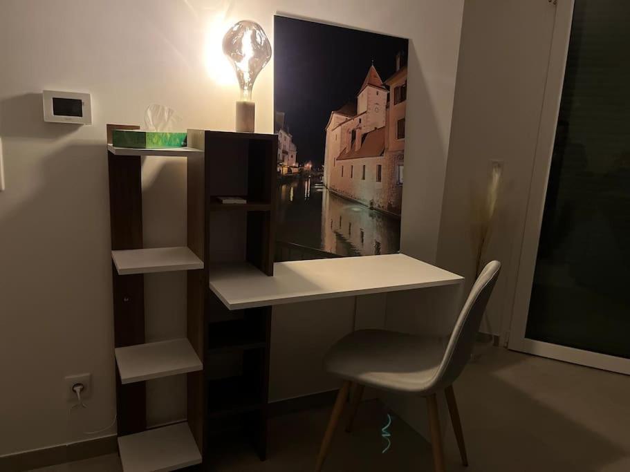 La Sonate Au Bord Du Et De La Vieille Apartment