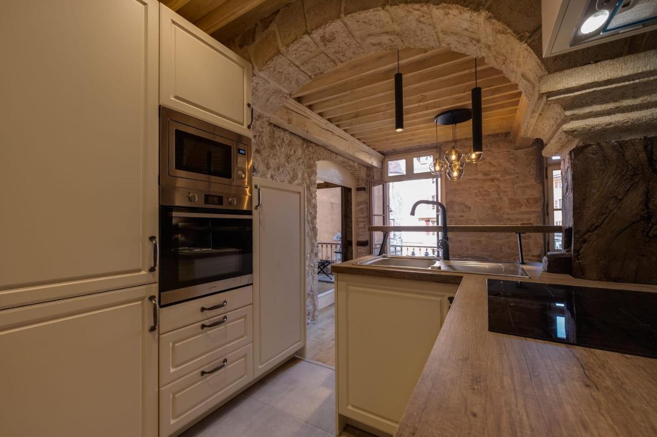 Le Balcon Perriere I - Charming With Direct View Of The Thiou Apartment *