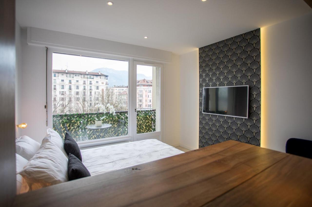 Nero Station 500 M Du Apartment Annecy