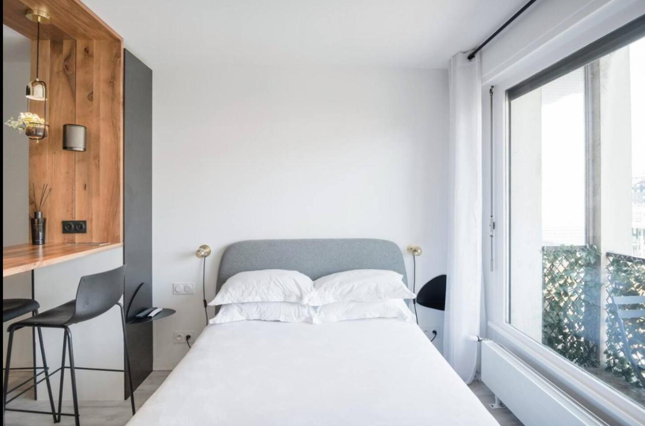 Apartment Nero Station 500 M Du