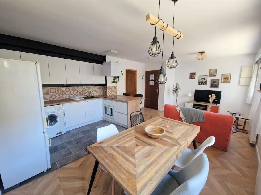T2 Refait A Neuf Avec Parking A 1000m Du Apartment *