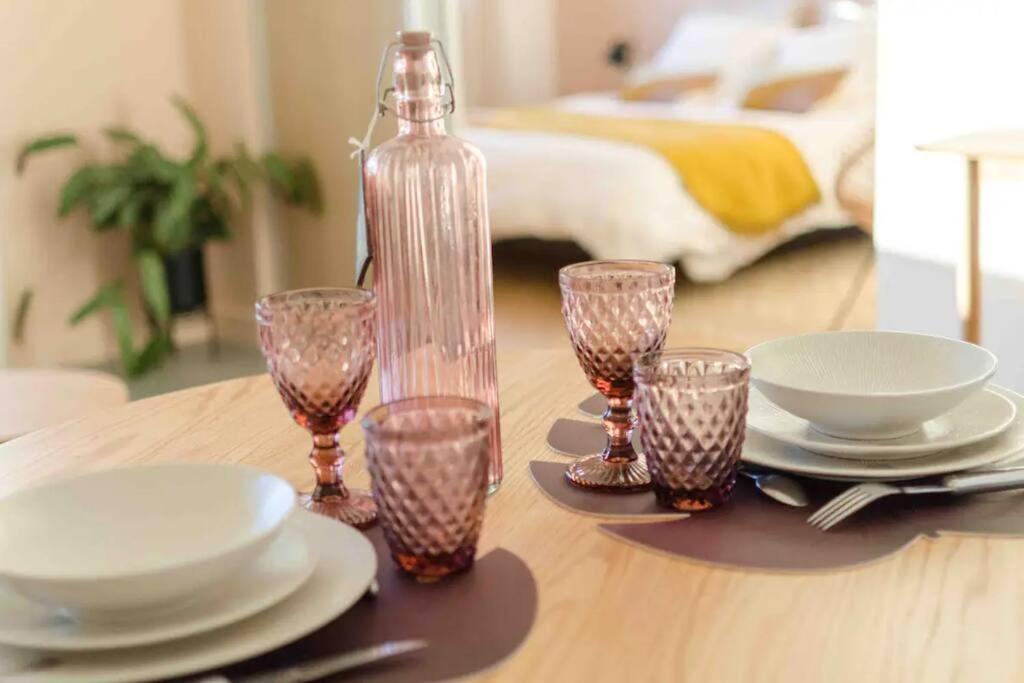 L'authentique ~ 1 Km ~ Parking Gratuit Apartment *