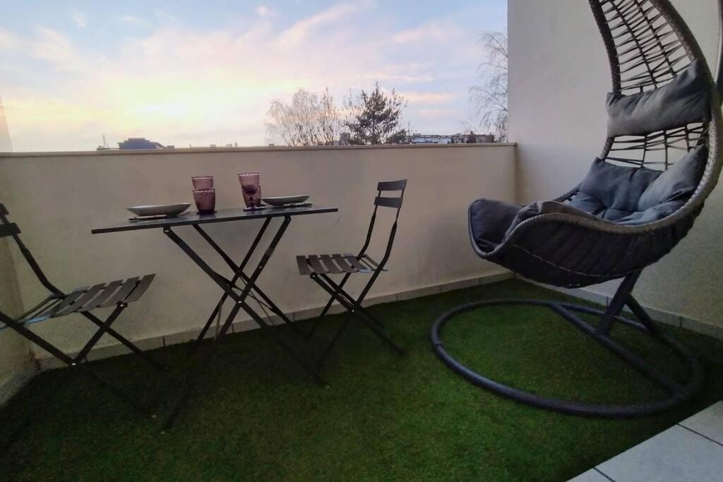 L'authentique ~ 1 Km ~ Parking Gratuit Apartment *