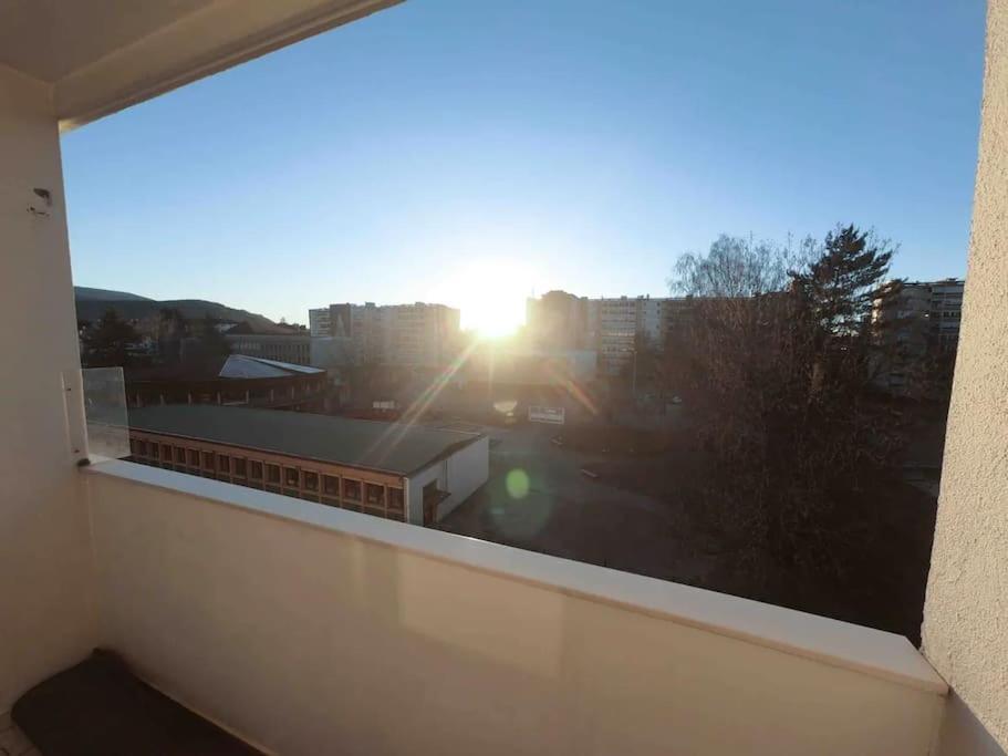 Apartment L'authentique ~ 1 Km ~ Parking Gratuit *