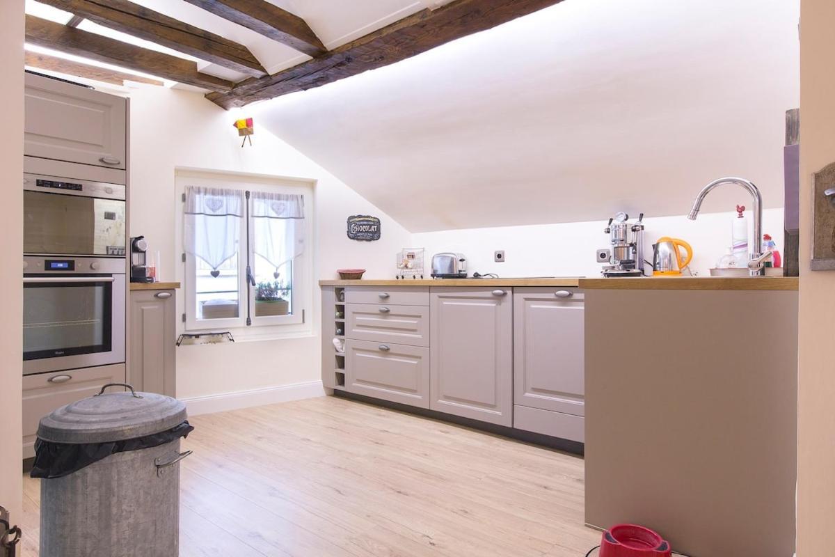 Cocoon, 1 Min Romantique Apartment *