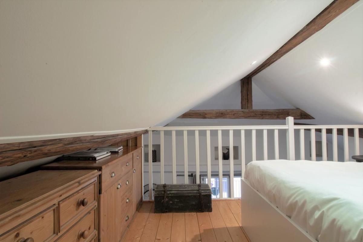 Cocoon, 1 Min Romantique Apartment