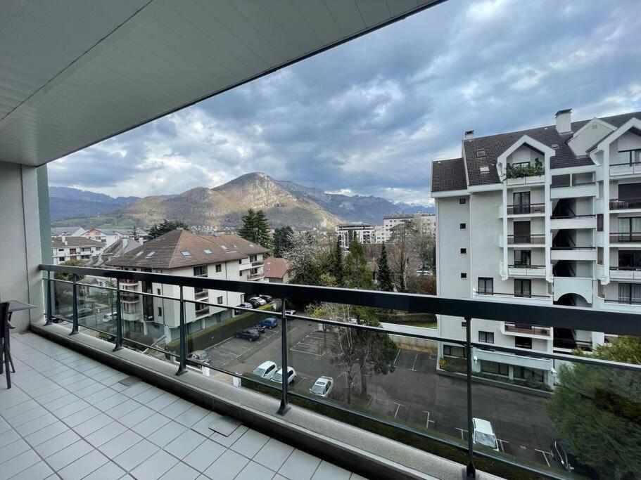 Apartment Le Mont-veyrier, Parking Et Vue Annecy