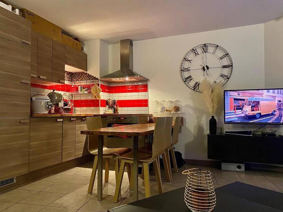 Apartment Joli T2 Dans *