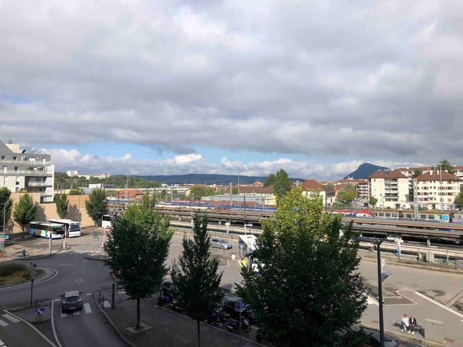 Apartment T3 70m2 Lumineux Proche De La Gare